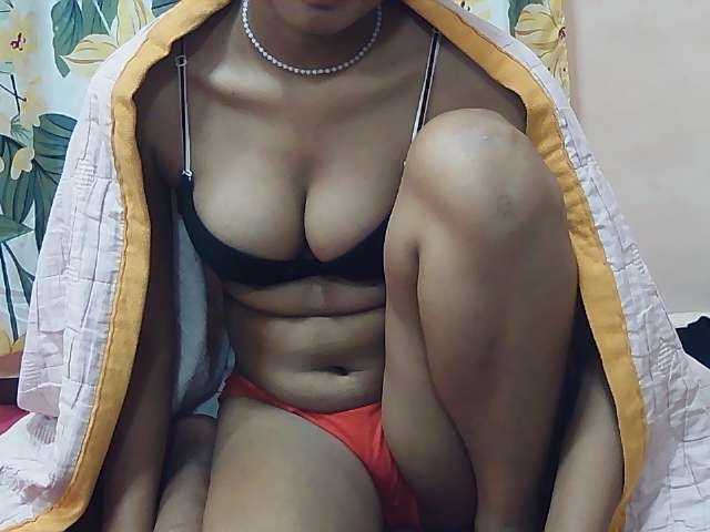 Koushy live cam on BongaCams
