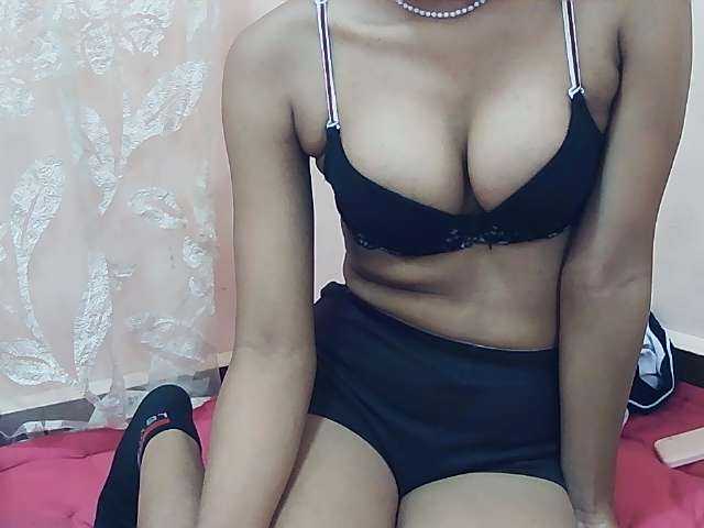 Koushy live cam on BongaCams