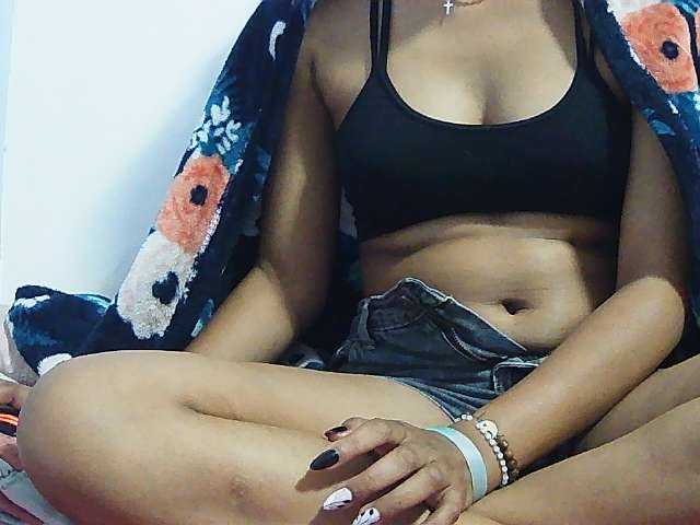 Koushy live cam on BongaCams