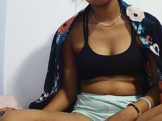 Koushy live cam on BongaCams
