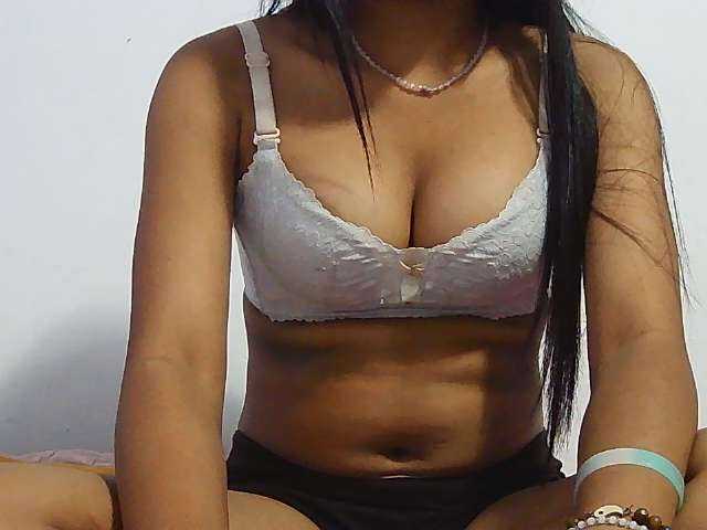 Koushy live cam on BongaCams