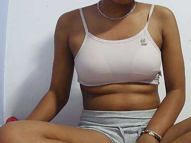 Koushy live cam on BongaCams