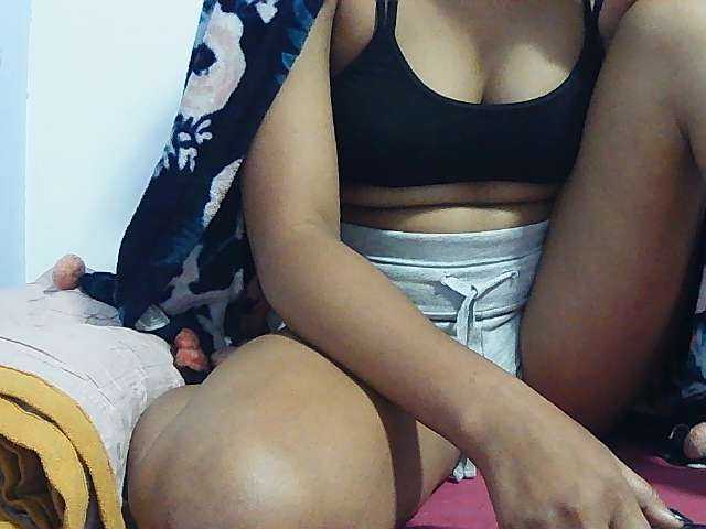 Koushy live cam on BongaCams