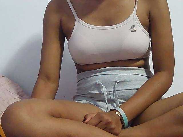 Koushy live cam on BongaCams