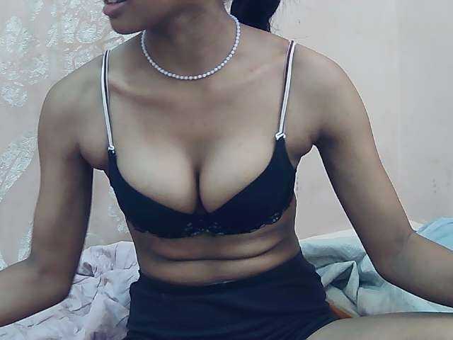 Koushy live cam on BongaCams