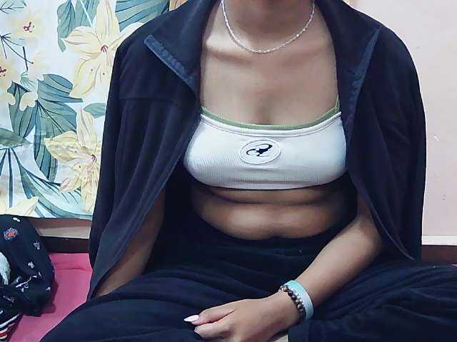 Koushy live cam on BongaCams
