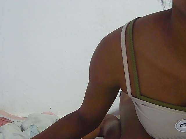 Koushy live cam on BongaCams