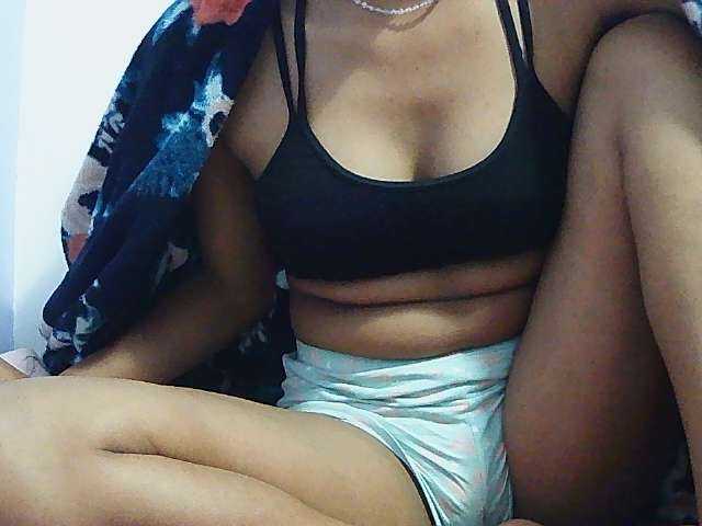 Koushy live cam on BongaCams