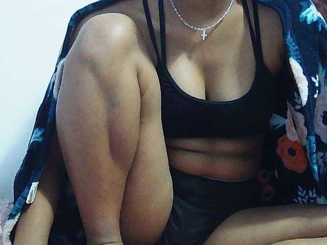 Koushy live cam on BongaCams