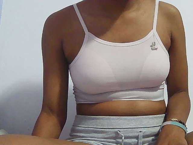 Koushy live cam on BongaCams