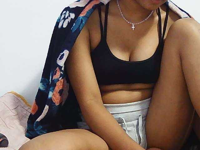 Koushy live cam on BongaCams