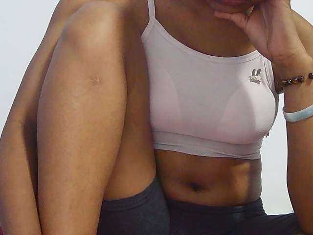 Koushy live cam on BongaCams
