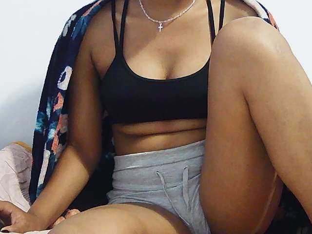 Koushy live cam on BongaCams