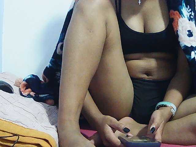 Koushy live cam on BongaCams