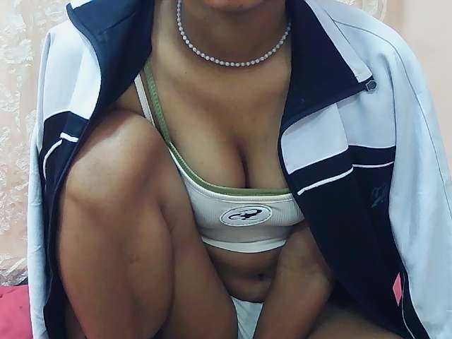 Koushy live cam on BongaCams