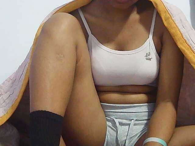 Koushy live cam on BongaCams