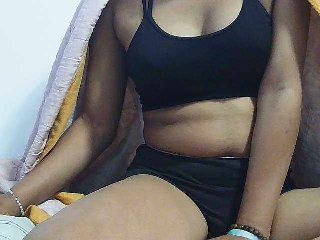Koushy live cam on BongaCams