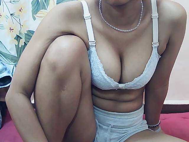 Koushy live cam on BongaCams