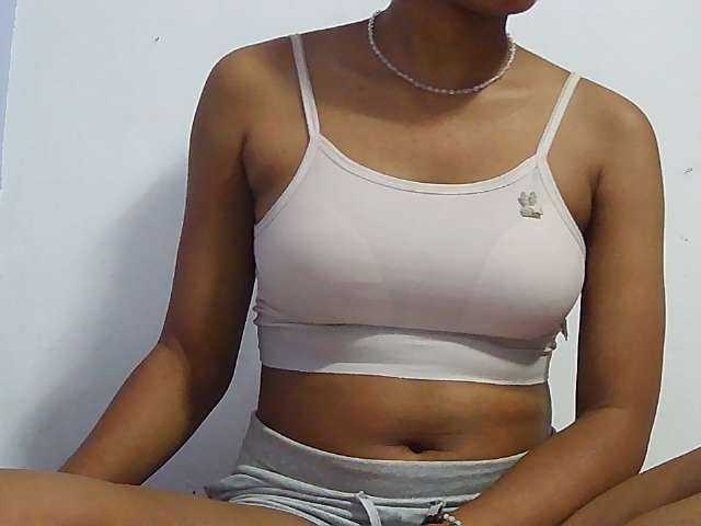 Koushy live cam on BongaCams