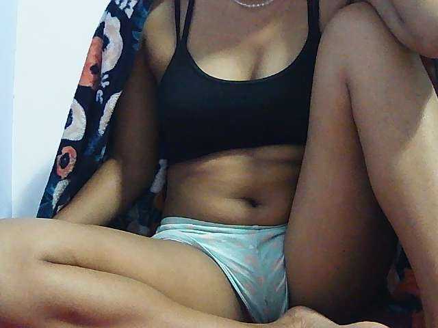 Koushy live cam on BongaCams