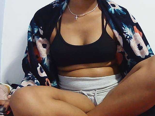 Koushy live cam on BongaCams