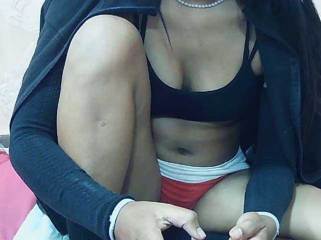 Koushy live cam on BongaCams