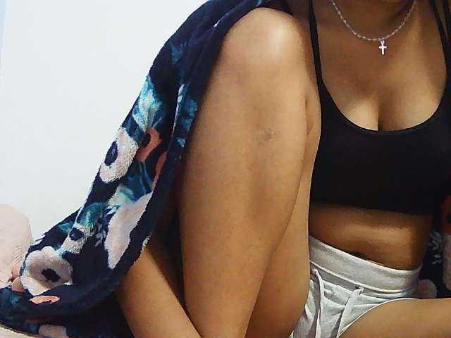 Koushy live cam on BongaCams