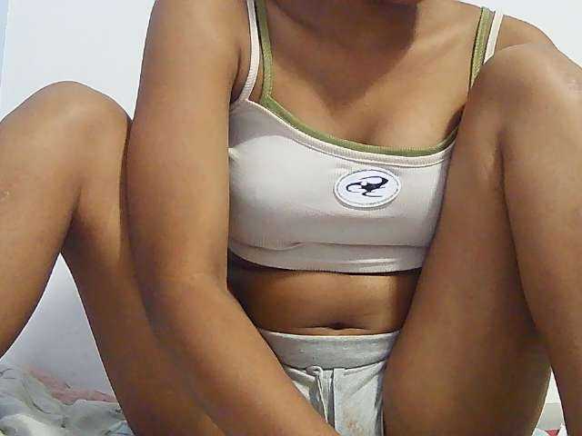 Koushy live cam on BongaCams