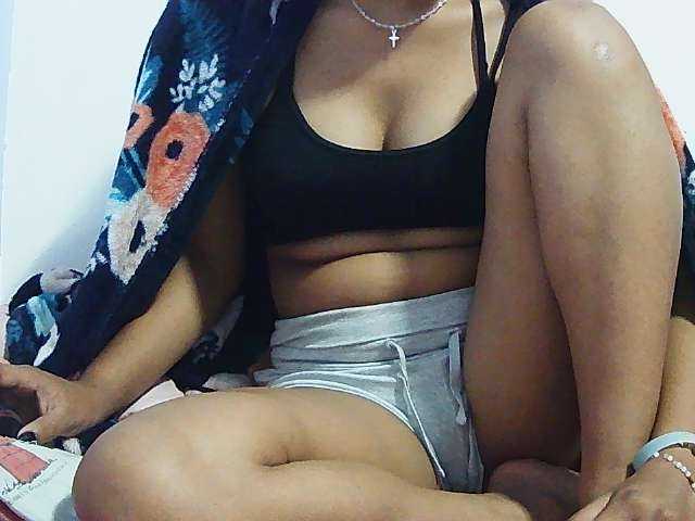 Koushy live cam on BongaCams