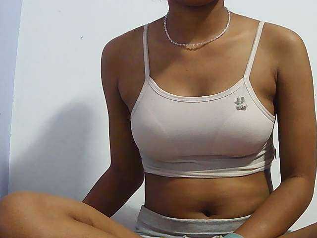 Koushy live cam on BongaCams