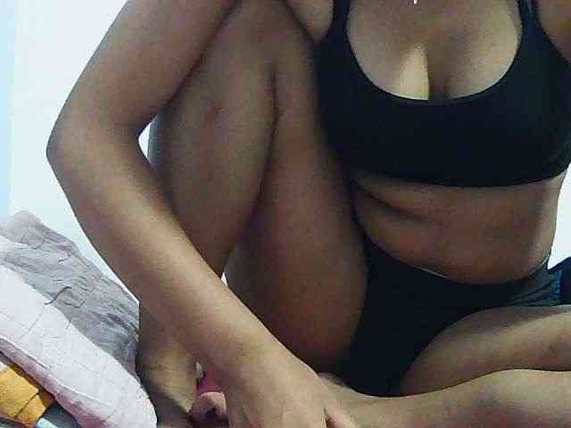 Koushy's cam show statistics and live stream