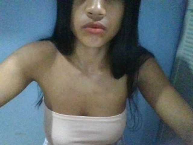Hannah1998 live cam on BongaCams