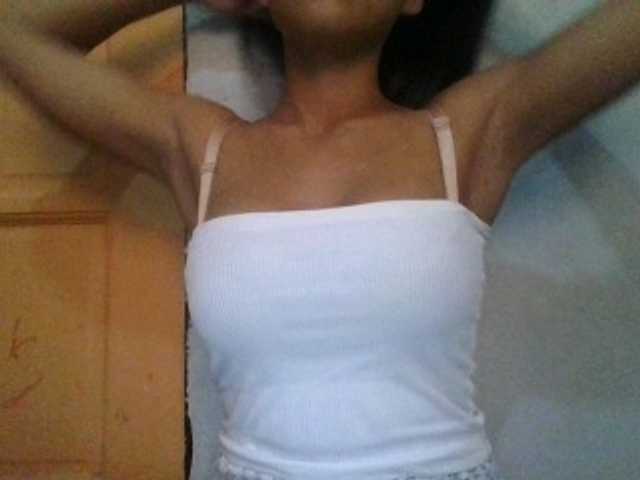 Hannah1998 live cam on BongaCams