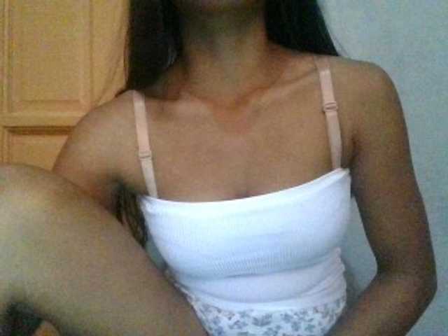 Hannah1998 live cam on BongaCams