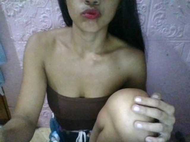 Hannah1998 live cam on BongaCams