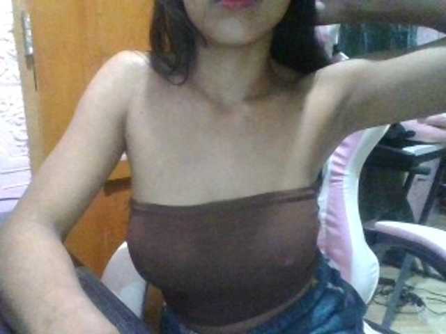 le modèle Hannah1998 est en webcam porno dans un show sur le site bongacams, il possède les tags suivants: Asian,Brunette,Shaved