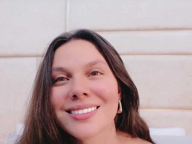 RubyScarlett's BongaCams show and profile