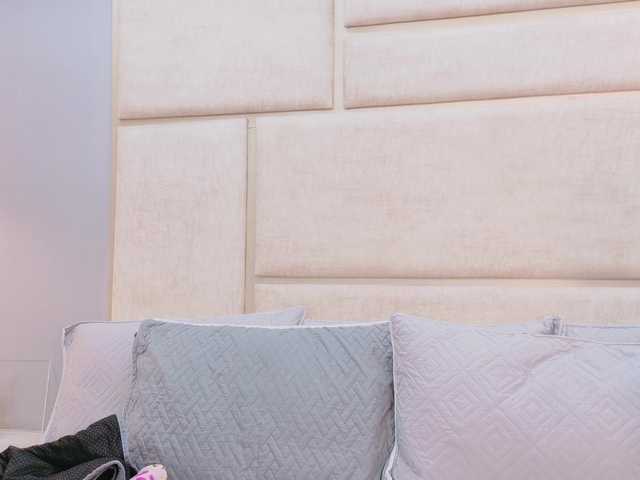 RubyScarlett's BongaCams show and profile