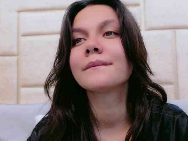 CarolineVega webcam