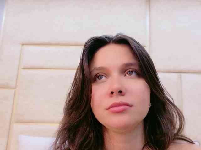 CarolineVega webcam