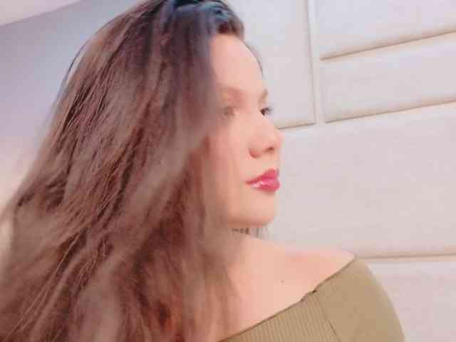 CarolineVega webcam