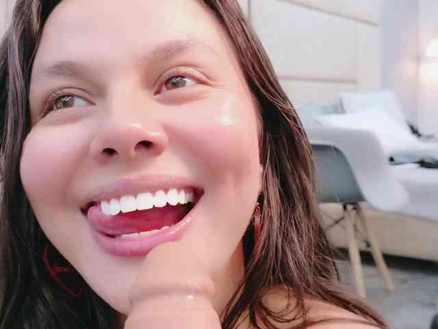 CarolineVega