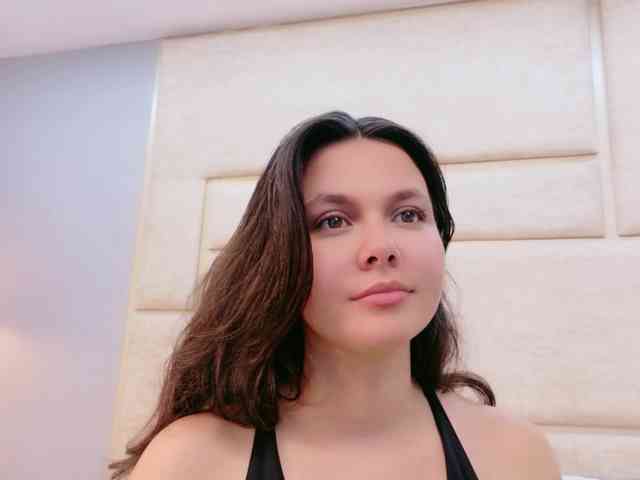 CarolineVega webcam