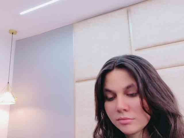 CarolineVega webcam
