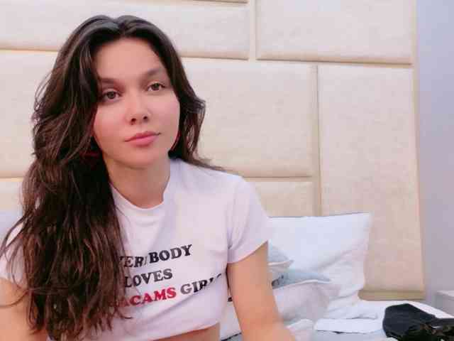 CarolineVega webcam