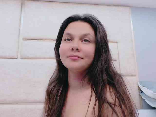 CarolineVega webcam