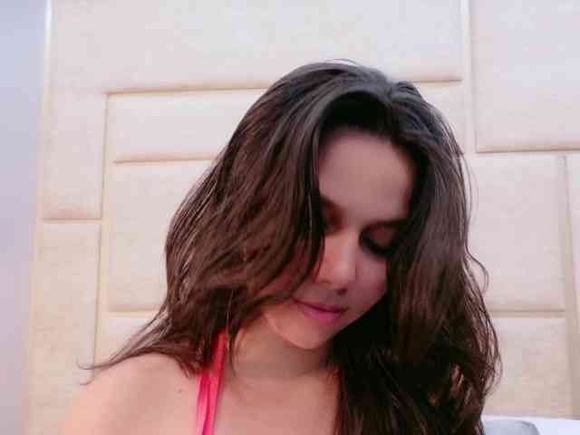 CarolineVega webcam