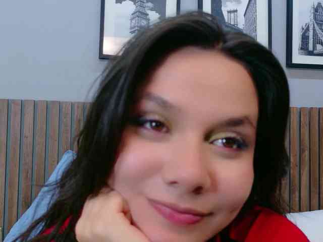 CarolineVega webcam