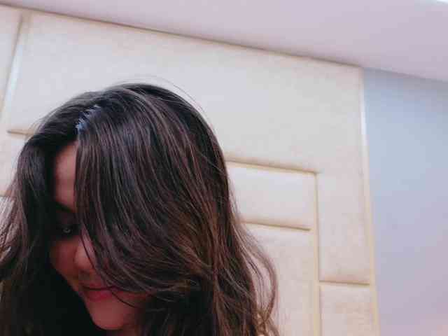 CarolineVega webcam