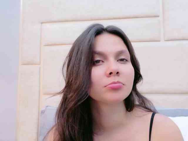 CarolineVega webcam